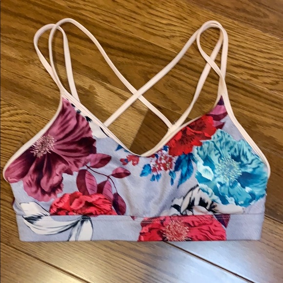 Old Navy Active Sports Bras NWOT - Picture 2 of 7